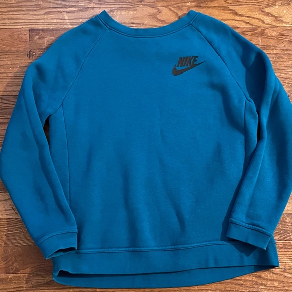 Nike Other - MAKE OFFER Nike Sweat Shirt